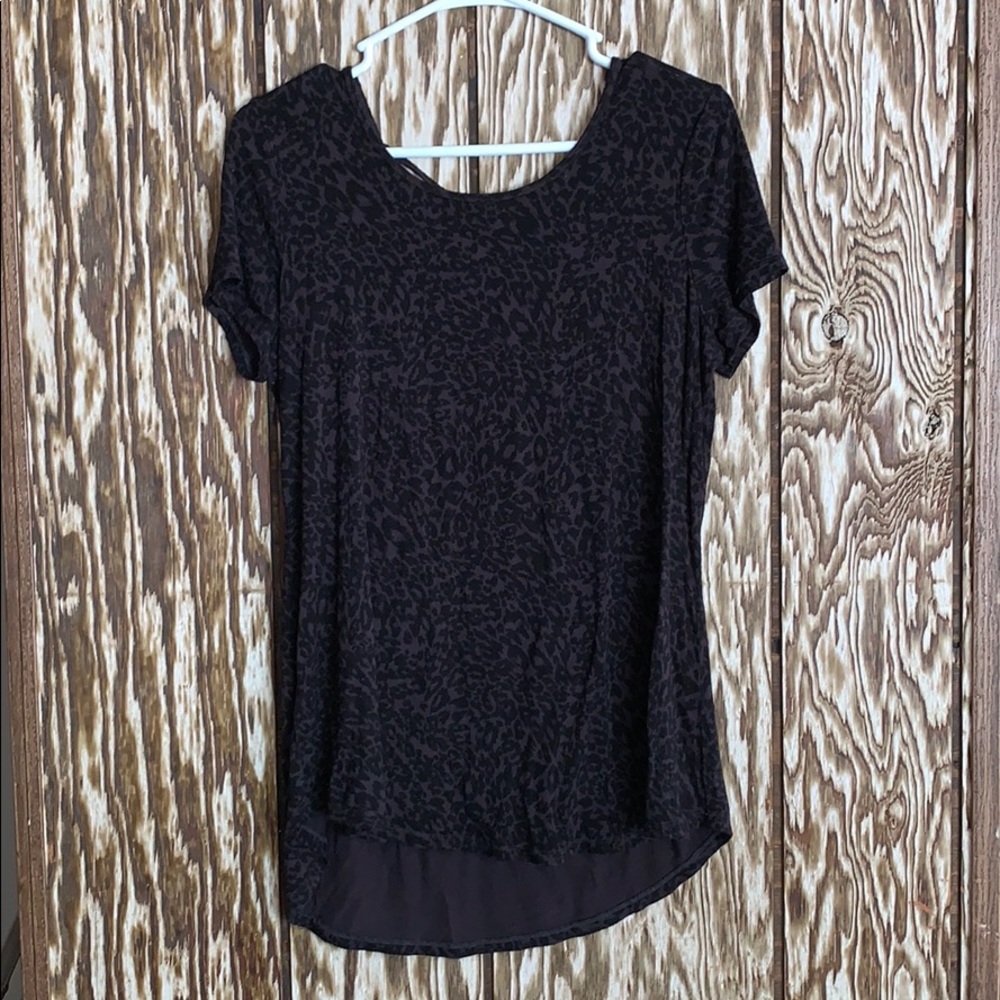 👚 leopard print T-shirt